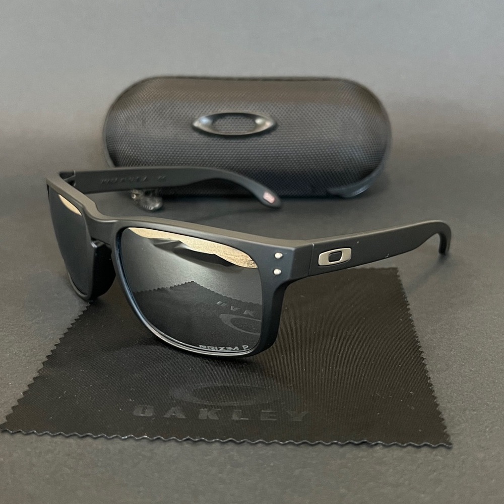 Oakley Holbrook Prizm Polarized Chrome Iridium Sunglasses OO9102 - Picture 1 of 6